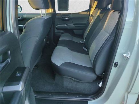 Used 2023 Toyota Tacoma TRD Sport AWD/4WD image 17