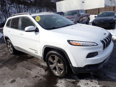 Certified 2017 Jeep Cherokee 75th Anniversary image 9