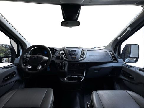 Used 2019 Ford Transit 250 148 Medium Roof image 22