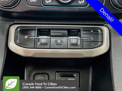 Used 2020 GMC Acadia Denali w/ Trailering Package AWD/4WD image 10