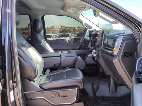 Used 2024 Ford F350 Lariat image 32