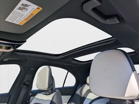 New 2026 Mercedes-Benz E 53 AMG e 4MATIC Sedan image 15