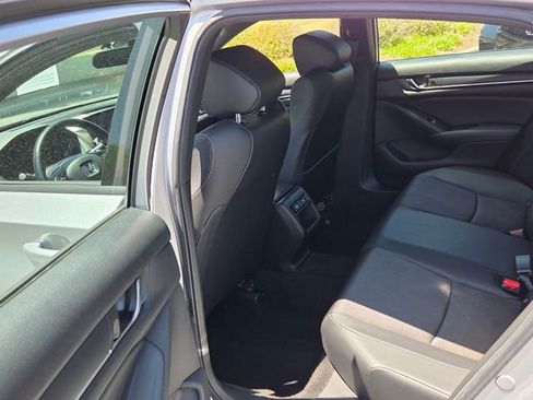 Used 2021 Honda Accord Sport image 7
