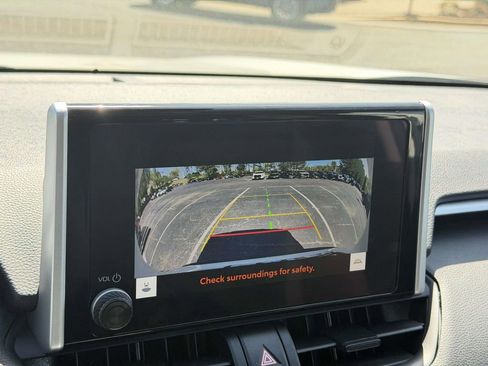 Used 2024 Toyota RAV4 LE image 4