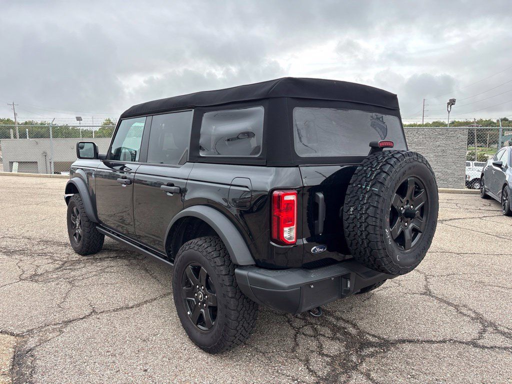 Used 2024 Ford Bronco Black Diamond AWD/4WD image 5