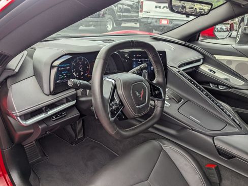 Used 2025 Chevrolet Corvette Stingray Preferred Cpe w/ Battery Protection Package RWD image 13