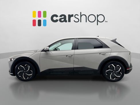 Used 2024 Hyundai Ioniq 5 SEL AWD/4WD image 2