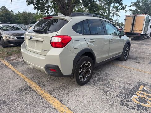Used 2017 Subaru Crosstrek 2.0i Premium AWD/4WD image 7