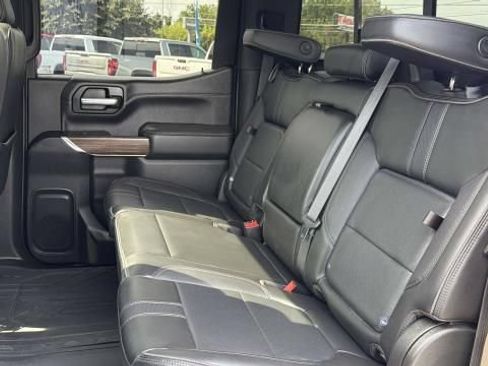 Certified 2021 Chevrolet Silverado 1500 High Country w/ Technology Package AWD/4WD image 32