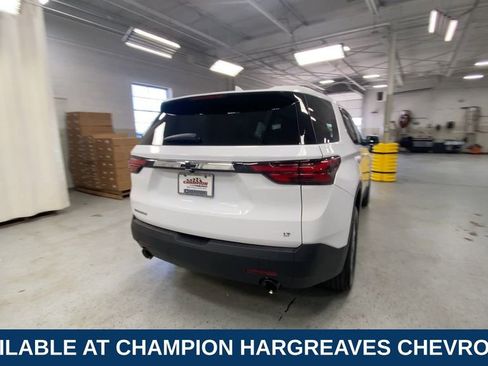 Used 2023 Chevrolet Traverse LT image 10