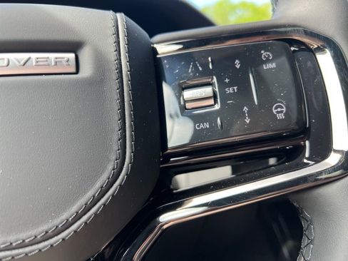 New 2026 Land Rover Range Rover Velar Dynamic SE image 13