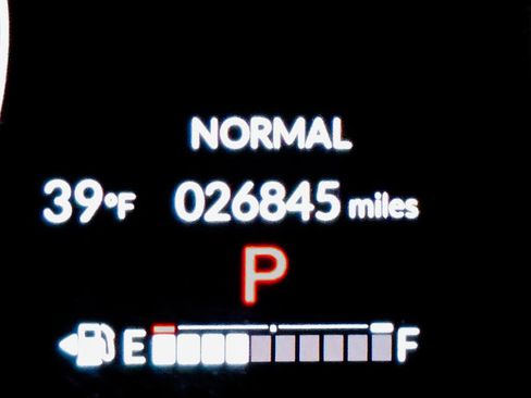 Certified 2023 Honda HR-V EX-L image 27