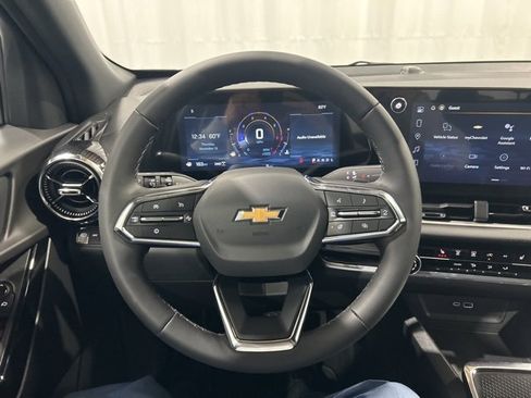 New 2026 Chevrolet Equinox LT image 16