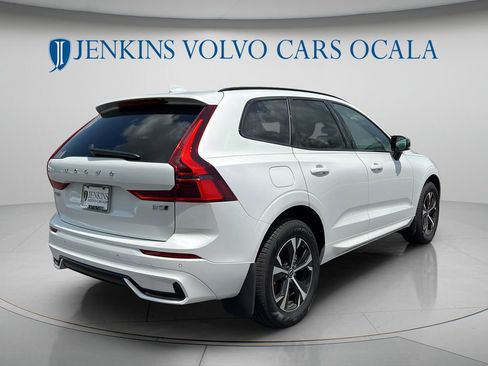 Certified 2026 Volvo XC60 B5 Core w/ Climate Package PRO AWD/4WD image 3