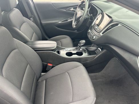 Certified 2024 Chevrolet Malibu LT FWD image 11