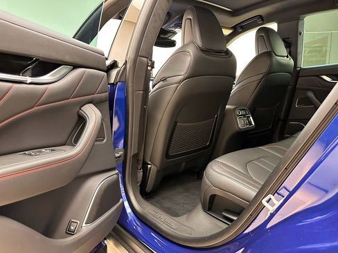 Used 2024 Maserati Levante GT Ultima image 22