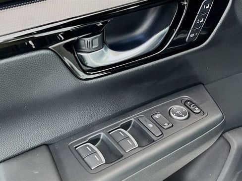 Used 2023 Honda CR-V Sport Touring image 17