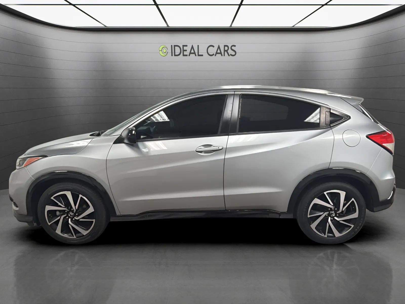Used 2019 Honda HR-V Sport image 2