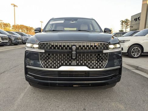 Certified 2025 Lincoln Navigator Reserve image 10