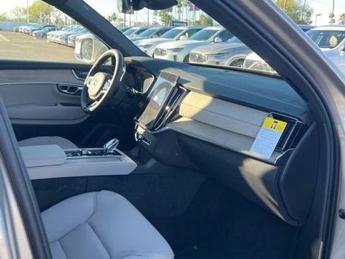 New 2026 Volvo XC90 B6 Plus AWD/4WD image 32