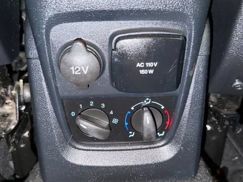 Used 2019 Ford Transit Connect XLT FWD image 34