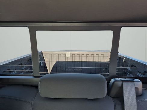 New 2026 GMC Sierra 1500 SLE image 25