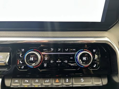 Used 2025 GMC Sierra 1500 Denali w/ Technology Package image 21