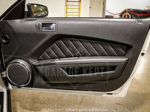 Used 2010 Ford Mustang GT RWD image 63
