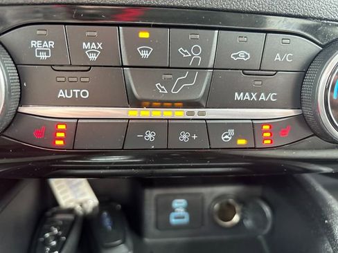 Used 2022 Ford Escape SE w/ Convenience Package image 43