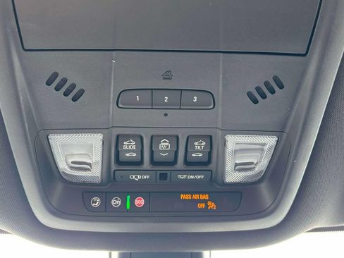 Used 2024 Buick Enclave Essence w/ Experience Buick Package AWD/4WD image 20