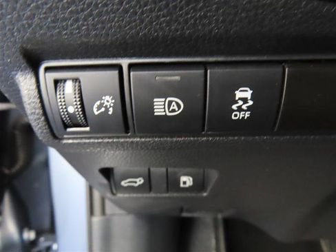 Used 2024 Toyota Corolla Cross AWD Hybrid image 19