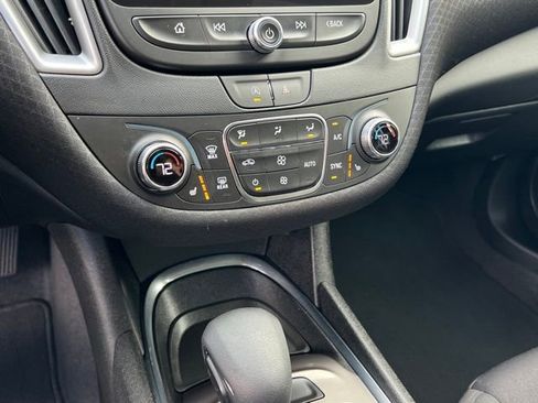 Used 2023 Chevrolet Malibu LT image 21