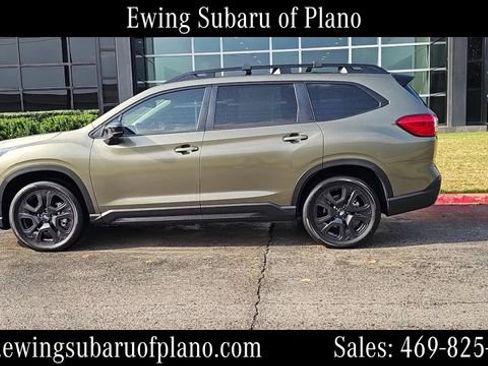 Used 2024 Subaru Ascent Onyx Edition image 2