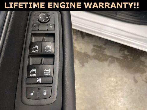 New 2026 Chrysler Pacifica Select image 14