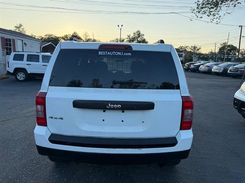 Used 2014 Jeep Patriot Sport image 7