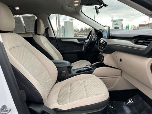 Used 2022 Ford Escape SE w/ Convenience Package image 25