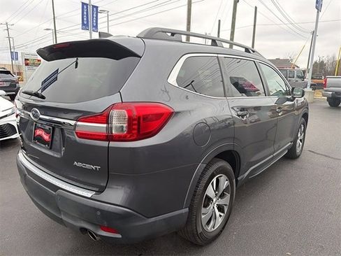 Used 2019 Subaru Ascent Premium image 5
