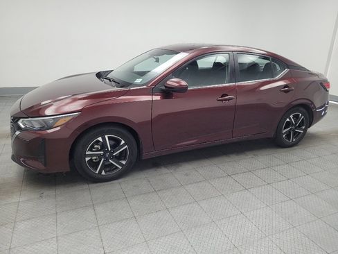 Used 2025 Nissan Sentra SV FWD image 2