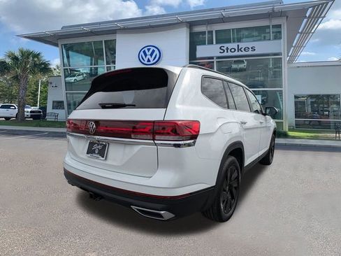 New 2026 Volkswagen Atlas SE FWD image 4