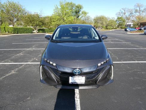 Used 2017 Toyota Prius Prime Plus FWD image 2