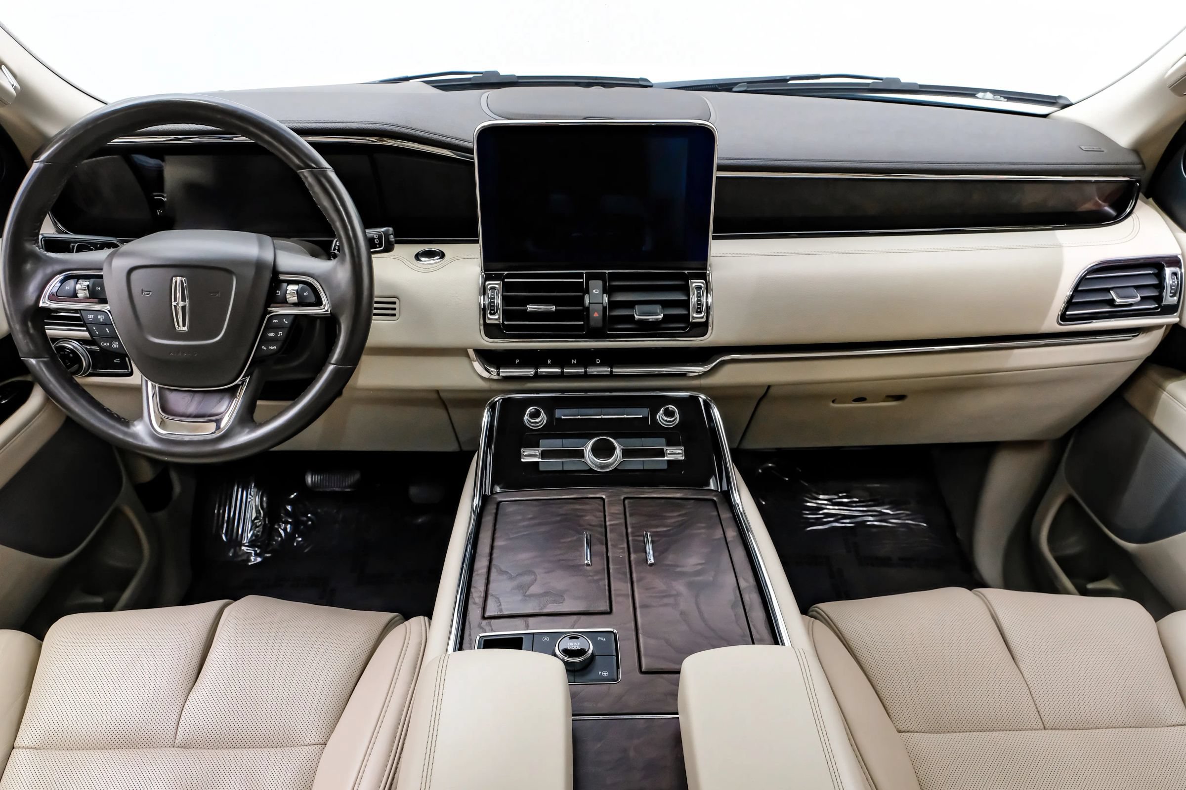 Used 2020 Lincoln Navigator Reserve w/ Luxury Package AWD/4WD image 10