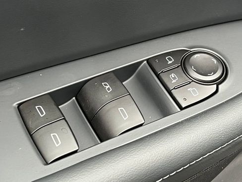 New 2026 Buick Enclave Preferred w/ Power Package image 16