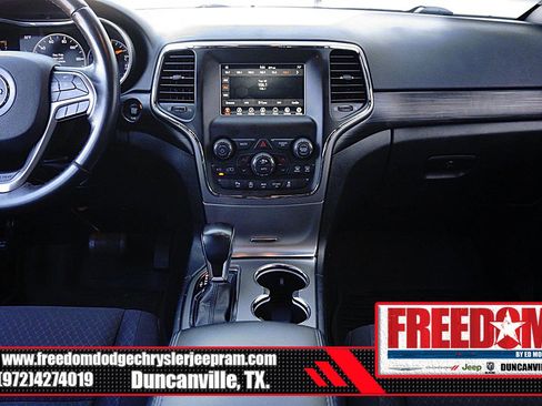 Certified 2021 Jeep Grand Cherokee Laredo image 19