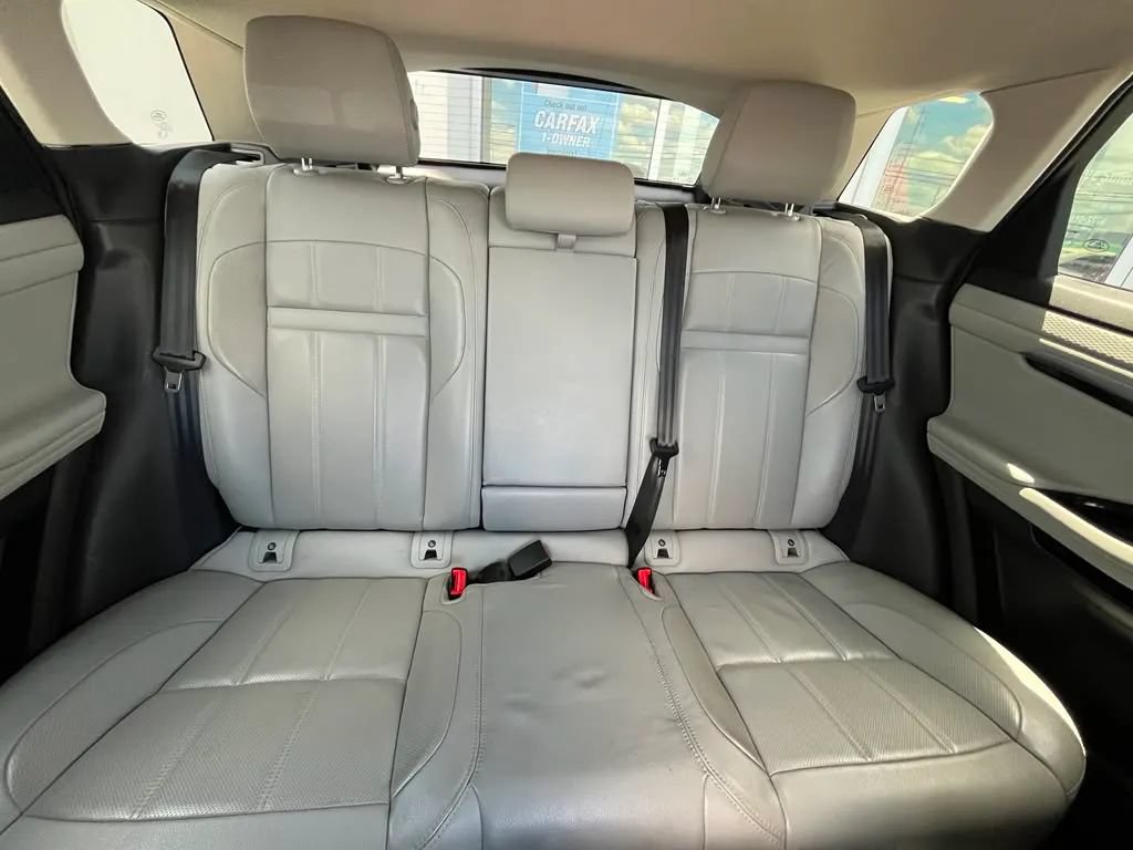 Used 2020 Land Rover Range Rover Evoque S AWD/4WD image 39