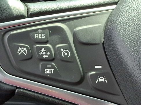 Used 2023 Chevrolet Equinox LT AWD/4WD image 22