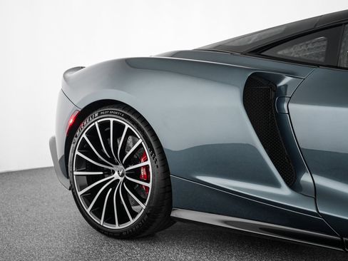 Used 2023 McLaren GT RWD image 43