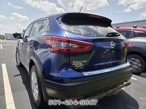 Used 2020 Nissan Rogue Sport S w/ Appearance Package FWD image 2