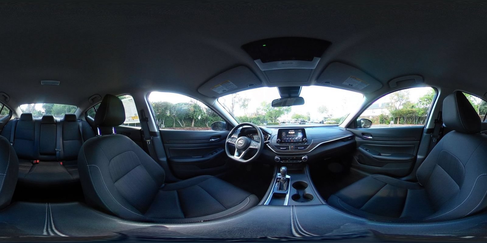 Used 2025 Nissan Altima 2.5 SV FWD image 41