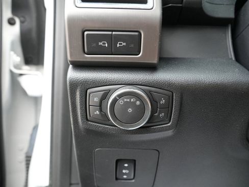 Used 2016 Ford F150 Limited image 27