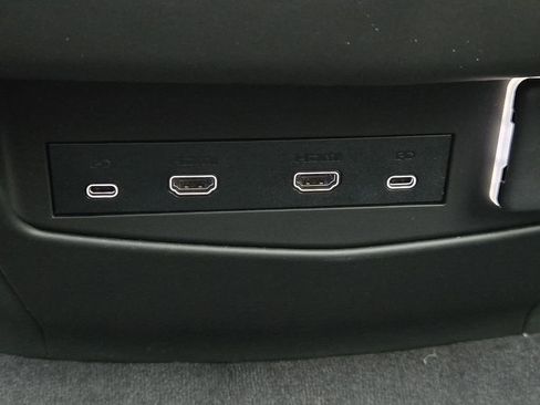 New 2026 Cadillac Escalade ESV V image 38